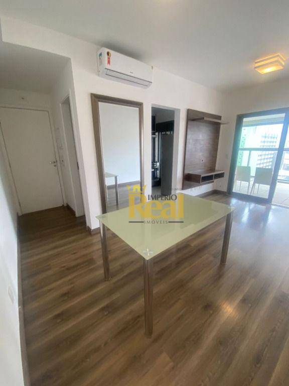 Apartamento para alugar com 1 quarto, 60m² - Foto 12