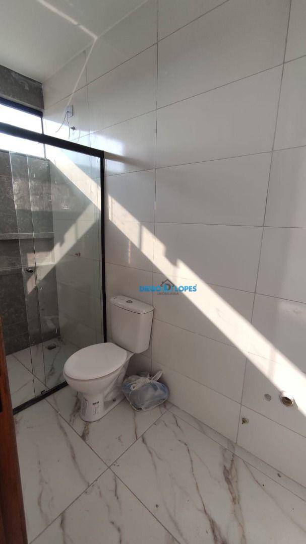 Casa à venda com 3 quartos, 60m² - Foto 13