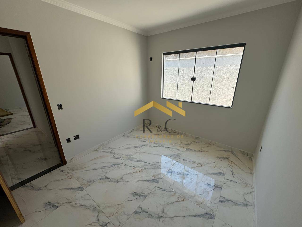 Casa à venda com 2 quartos, 65m² - Foto 10