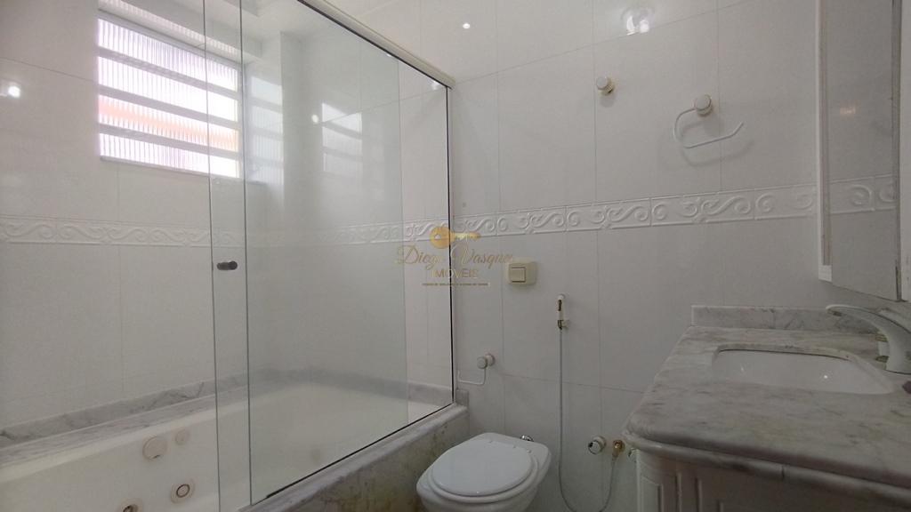 Apartamento à venda com 3 quartos, 131m² - Foto 19