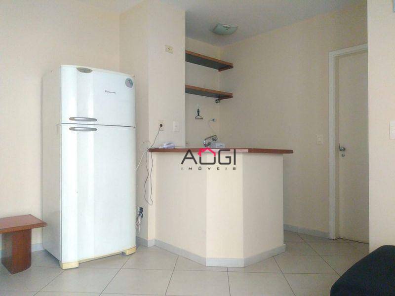 Apartamento à venda com 1 quarto, 42m² - Foto 9