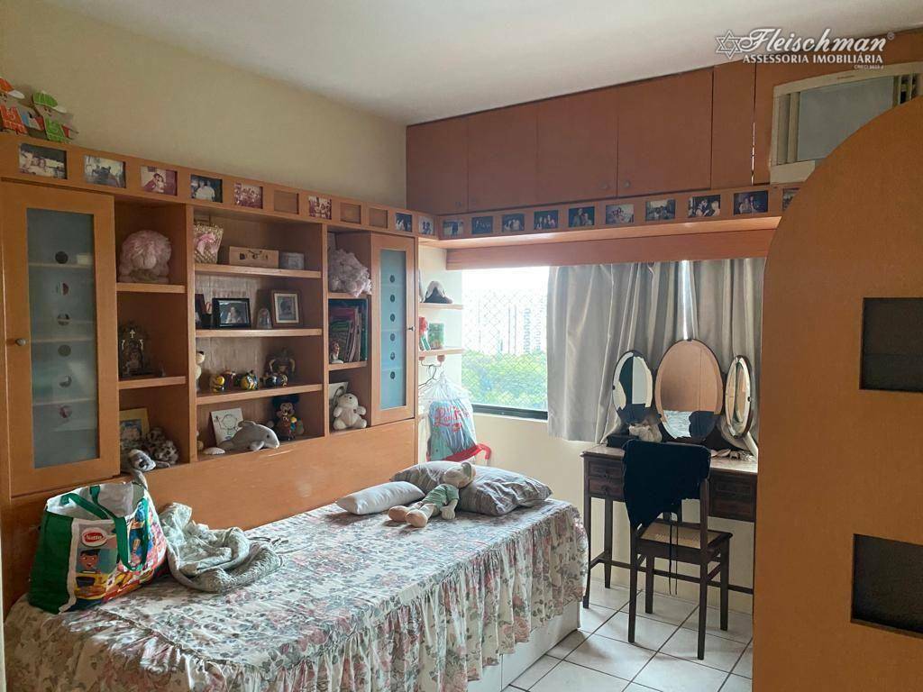 Apartamento à venda com 4 quartos, 186m² - Foto 5