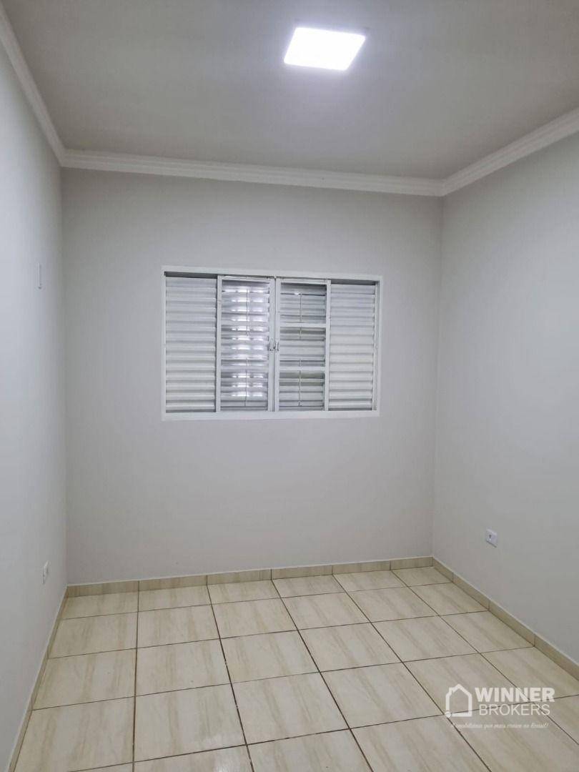 Casa à venda com 2 quartos, 70m² - Foto 10