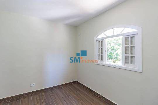 Sobrado à venda com 3 quartos, 100m² - Foto 4