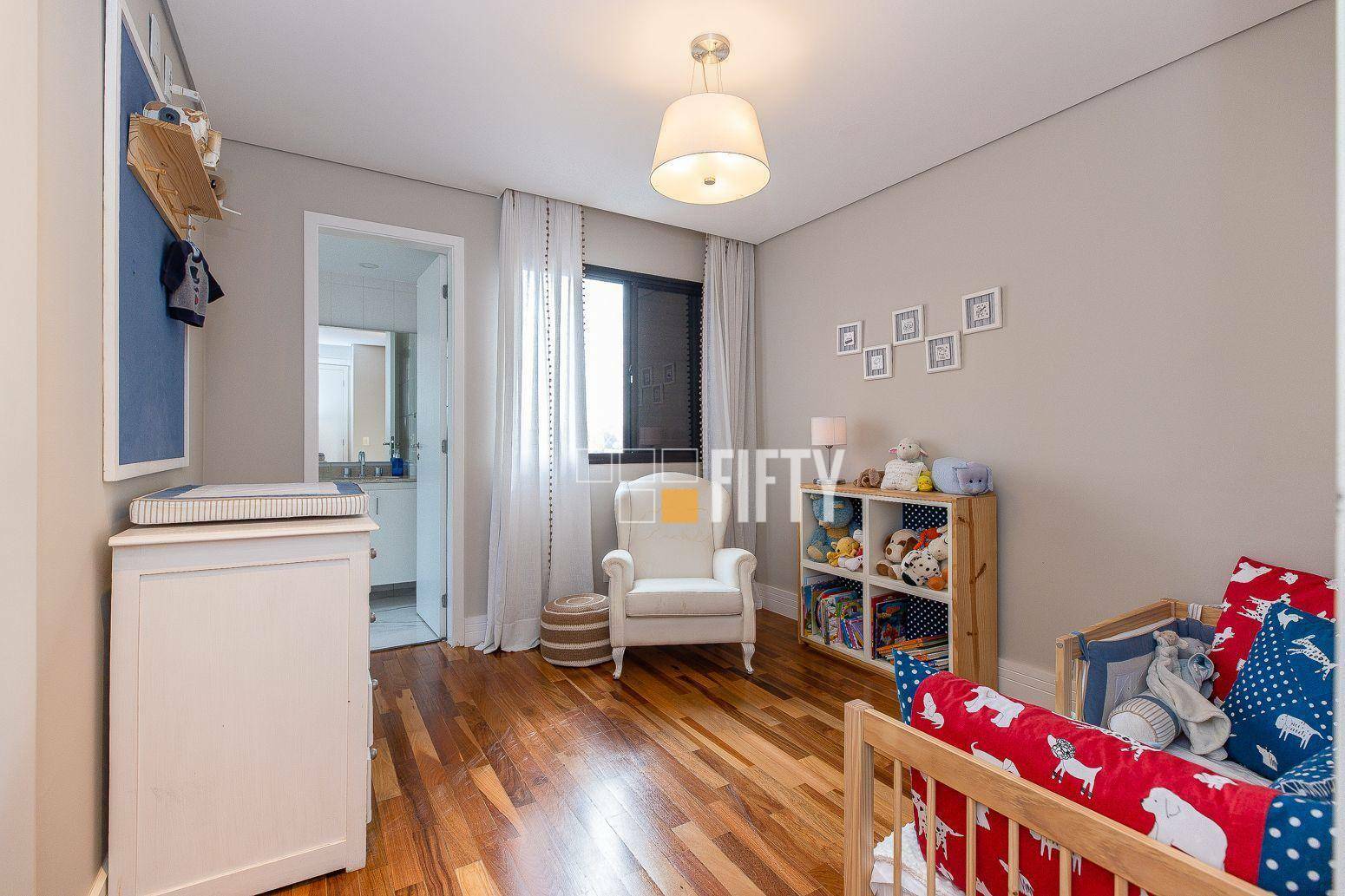 Apartamento para alugar com 4 quartos, 209m² - Foto 37