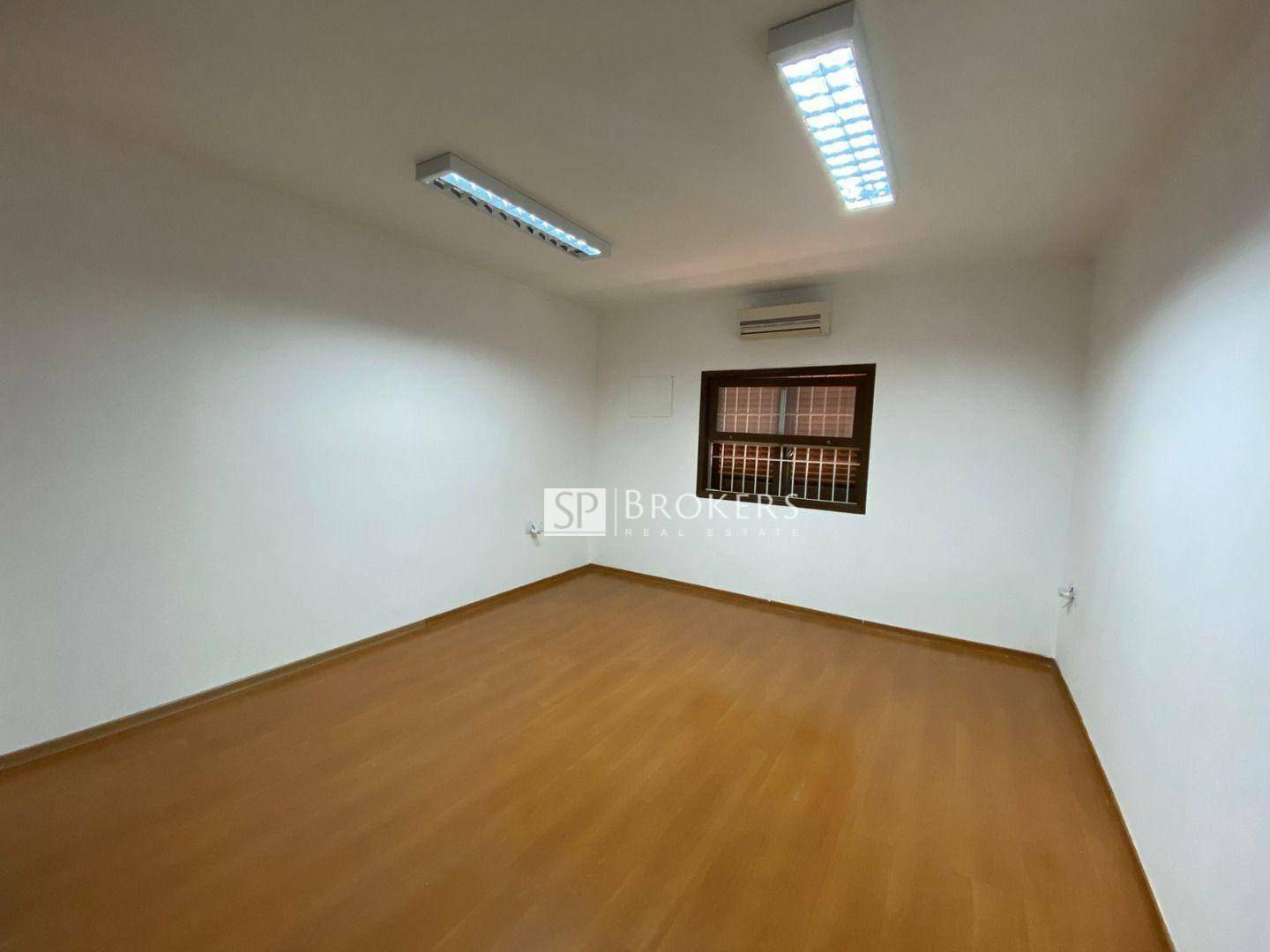 Casa à venda com 4 quartos, 300m² - Foto 25