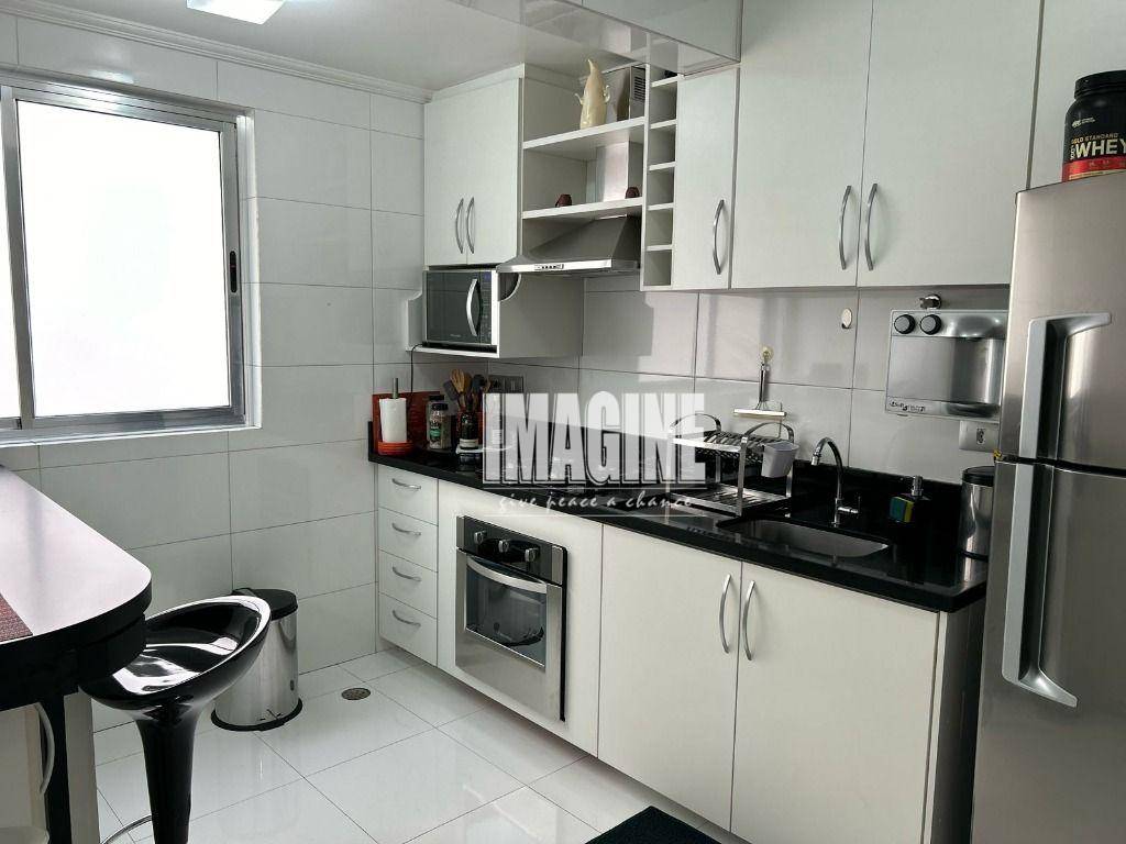 Apartamento à venda com 2 quartos, 68m² - Foto 10