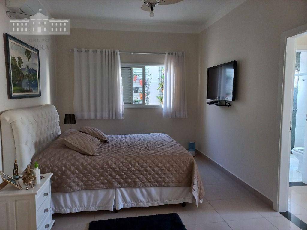 Casa de Condomínio à venda com 3 quartos, 261m² - Foto 13