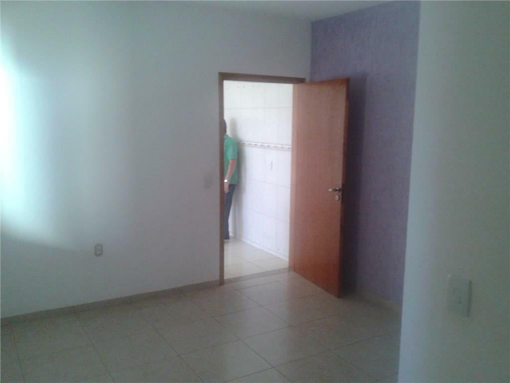 Casa à venda com 2 quartos, 110m² - Foto 10