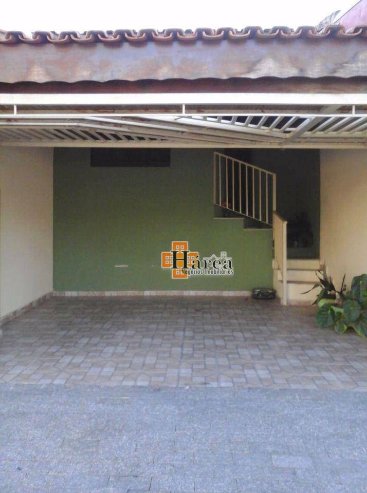 Casa à venda com 3 quartos, 90m² - Foto 1