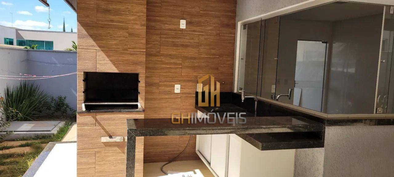 Casa de Condomínio à venda e aluguel com 3 quartos, 217m² - Foto 3