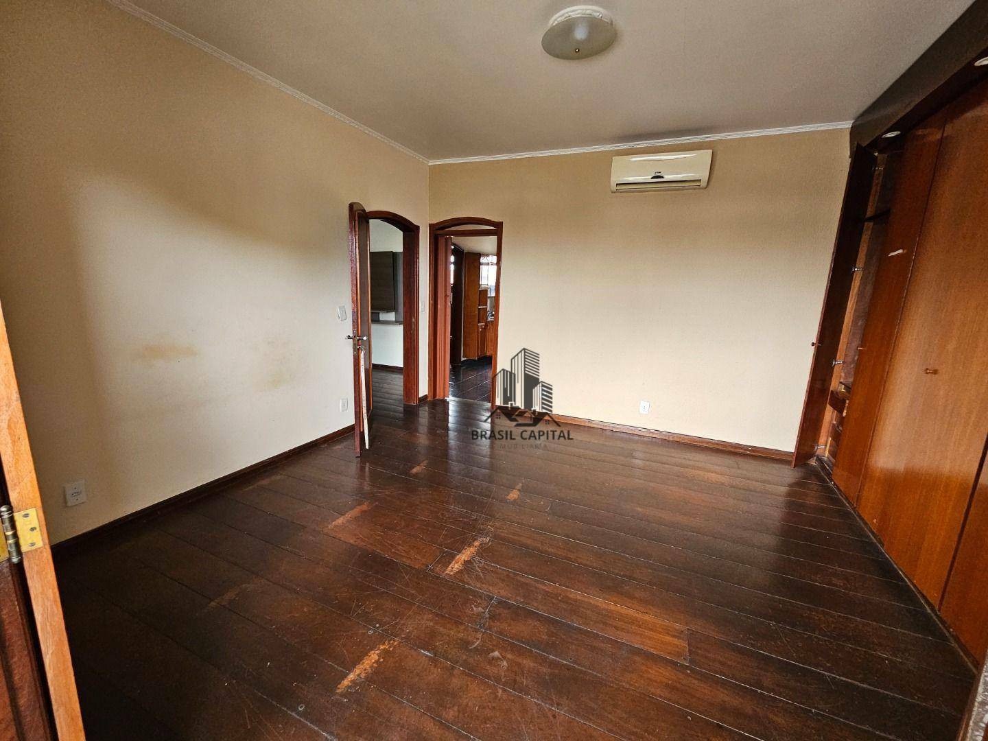 Sobrado à venda com 3 quartos, 300m² - Foto 7