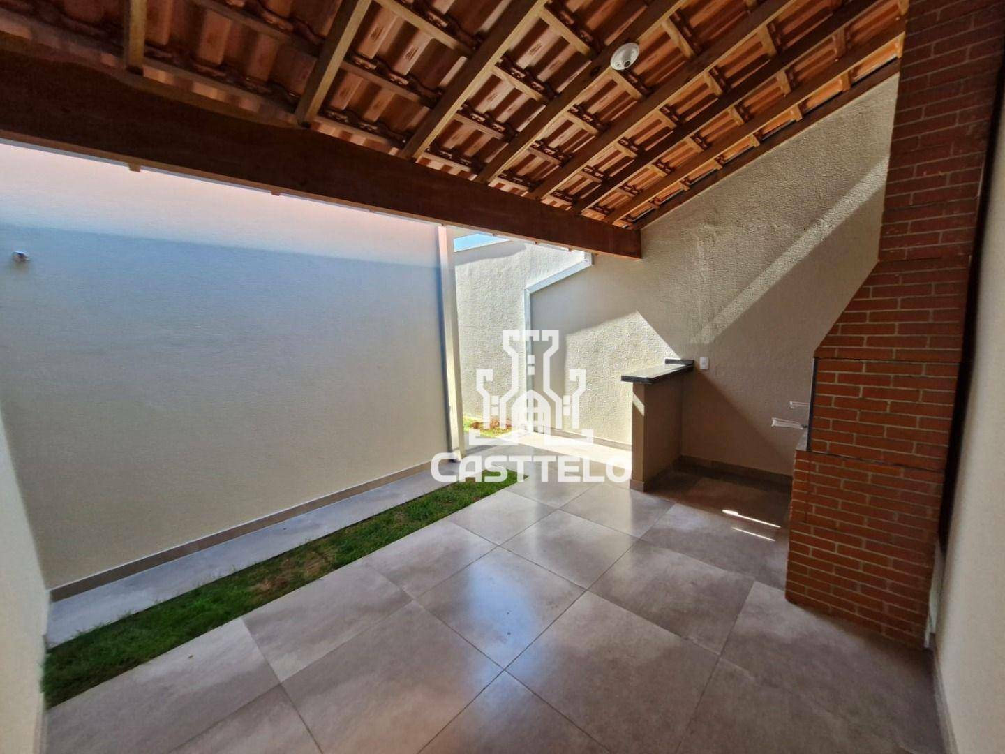 Casa à venda com 2 quartos, 81m² - Foto 5