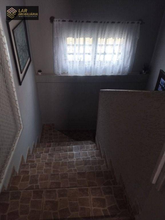 Sobrado à venda com 3 quartos, 200m² - Foto 12