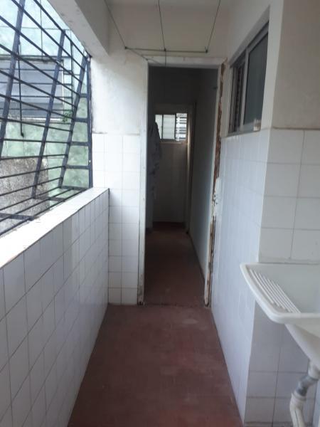 Apartamento para alugar com 3 quartos, 115m² - Foto 12