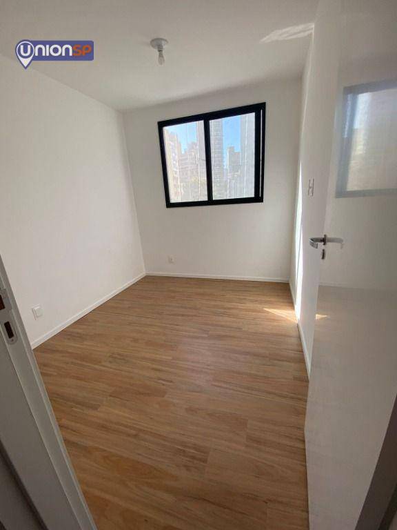 Apartamento à venda com 2 quartos, 39m² - Foto 6