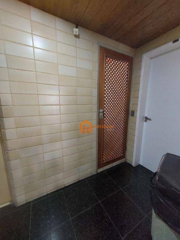 Apartamento à venda com 4 quartos, 220m² - Foto 27