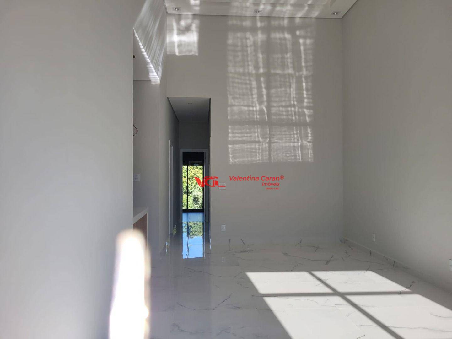 Sobrado à venda e aluguel com 4 quartos, 211m² - Foto 2