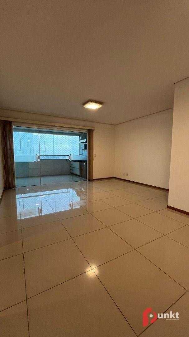 Apartamento para alugar com 3 quartos, 149m² - Foto 1