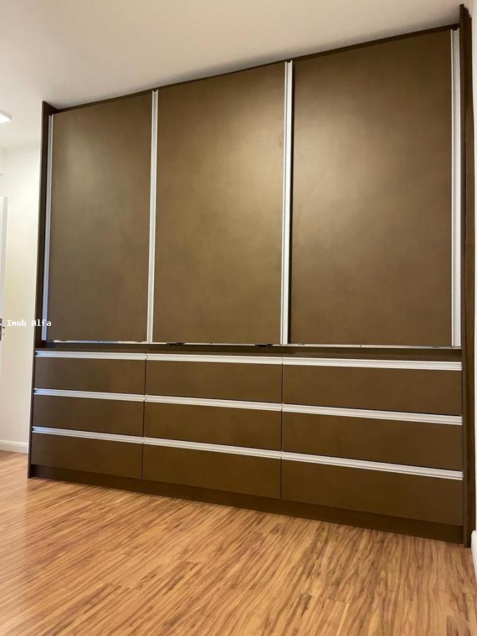 Apartamento para alugar com 3 quartos, 70m² - Foto 5