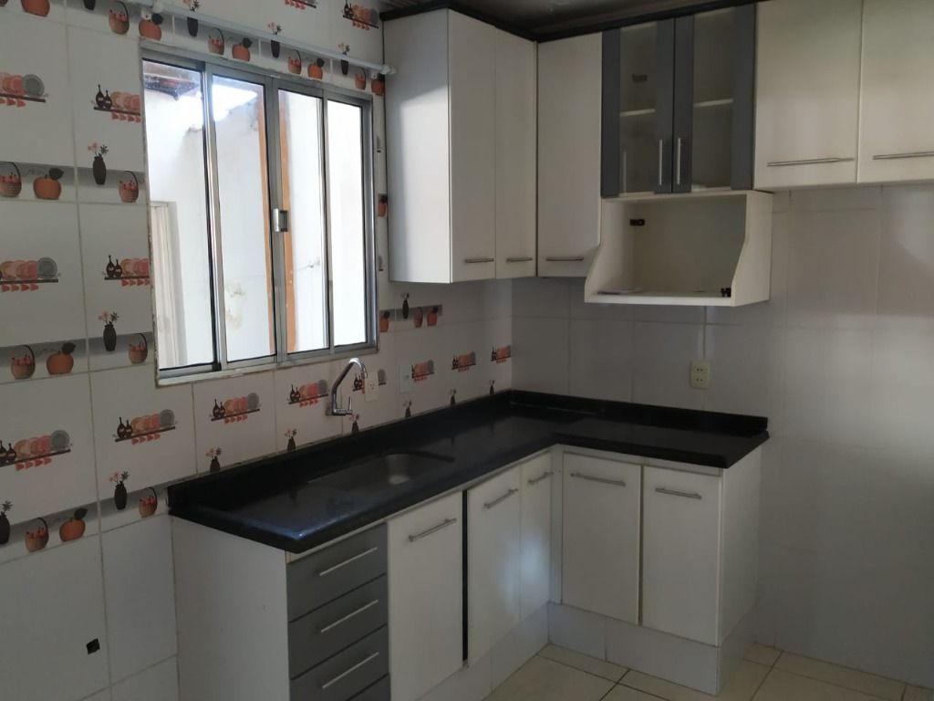 Sobrado à venda com 2 quartos, 68m² - Foto 4