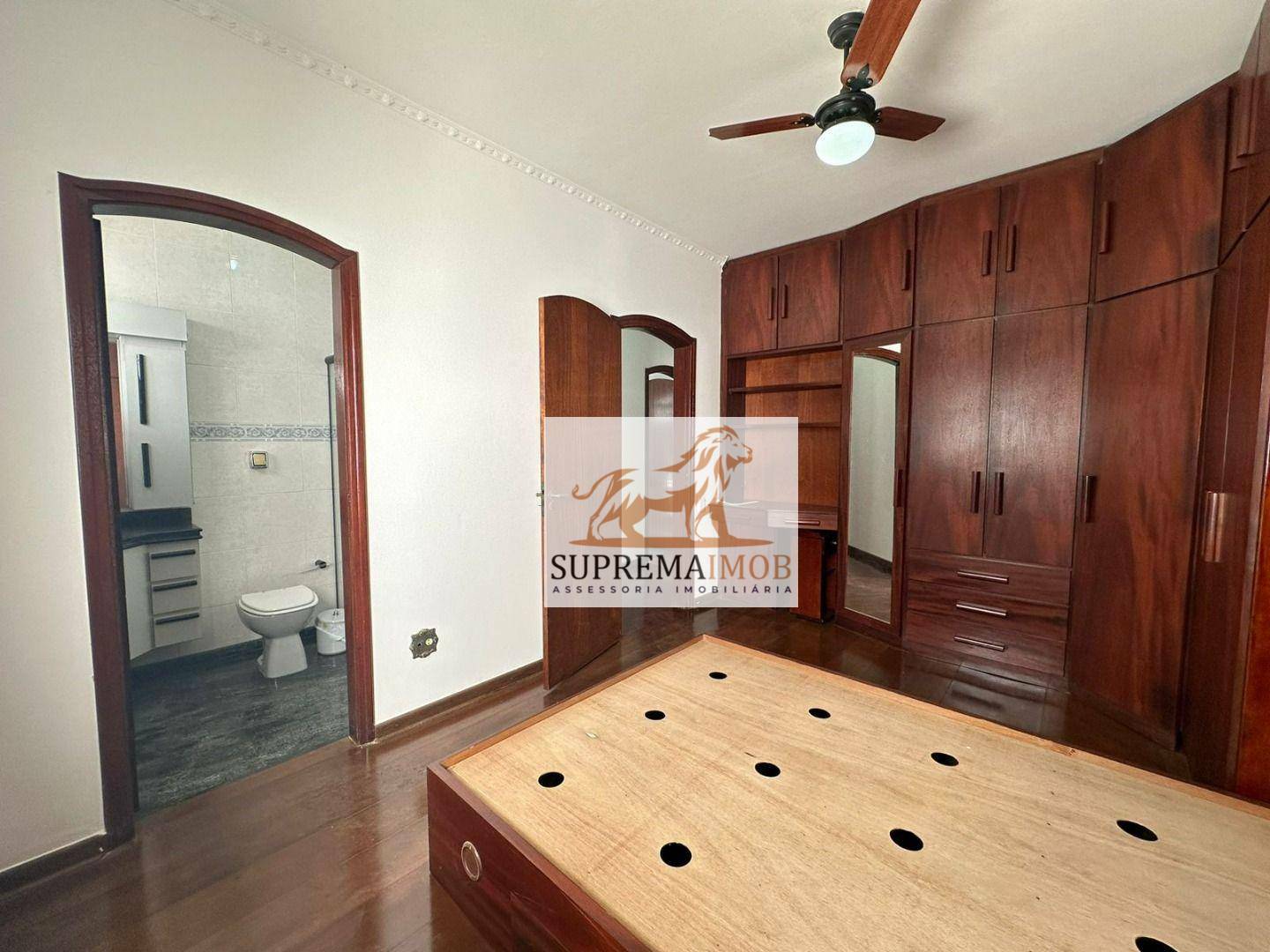 Casa à venda com 3 quartos, 192m² - Foto 16