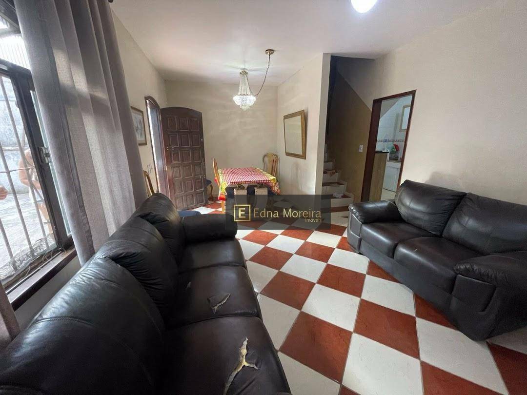 Casa à venda com 4 quartos, 150m² - Foto 15