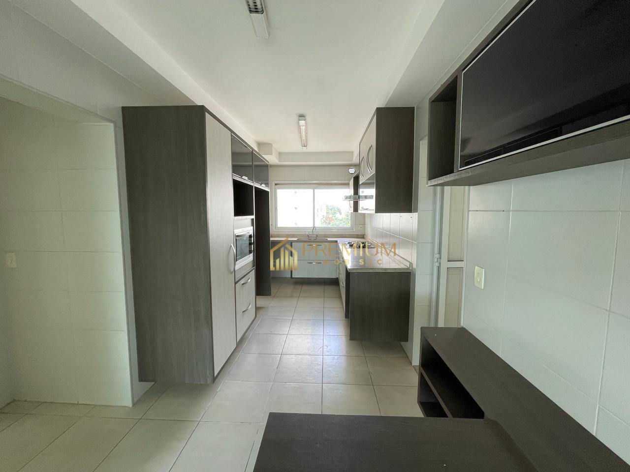 Apartamento à venda e aluguel com 3 quartos, 233m² - Foto 12