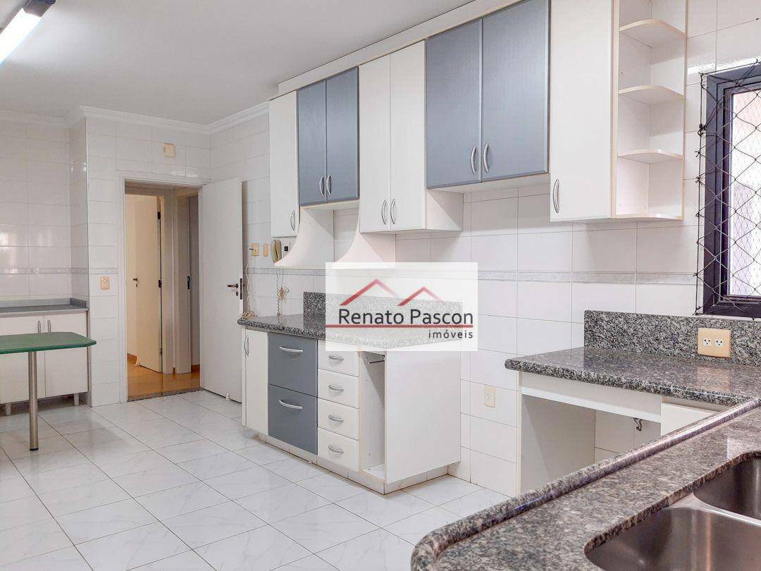 Apartamento à venda com 3 quartos, 209m² - Foto 14