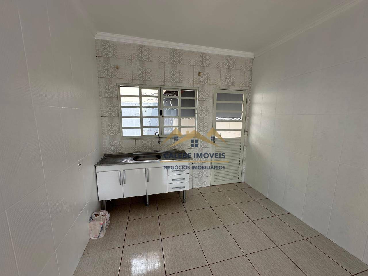 Casa à venda com 2 quartos, 51m² - Foto 5