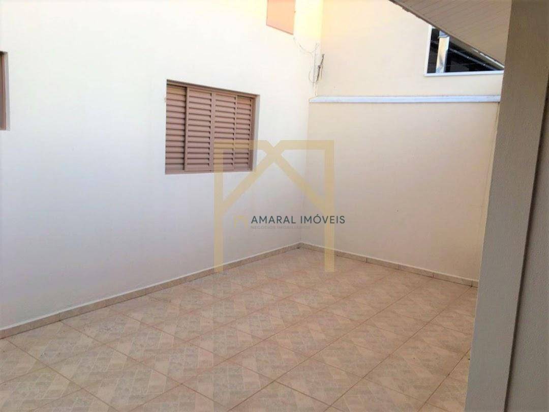 Casa à venda com 3 quartos, 150m² - Foto 18