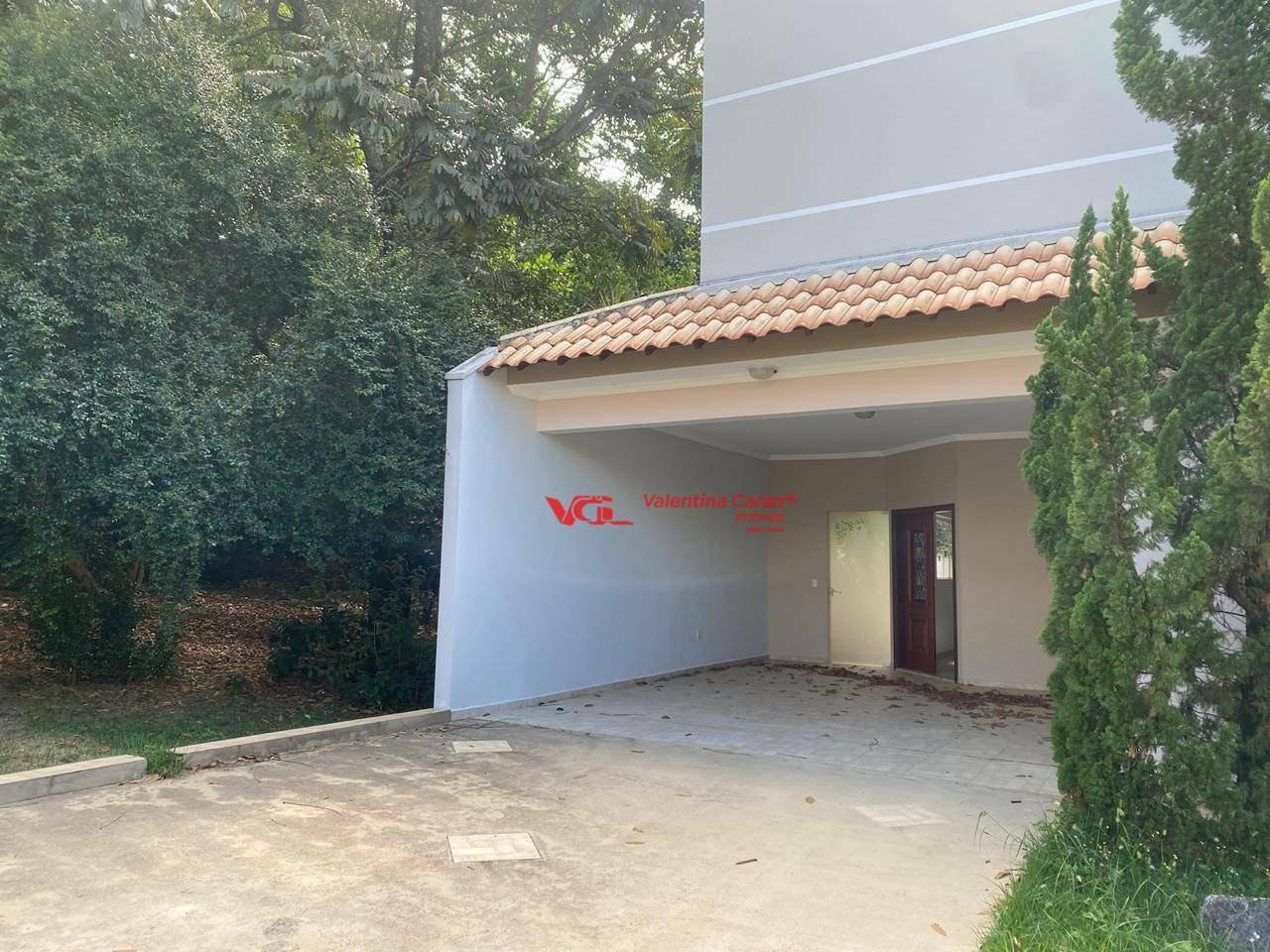 Sobrado à venda e aluguel com 4 quartos, 298m² - Foto 1