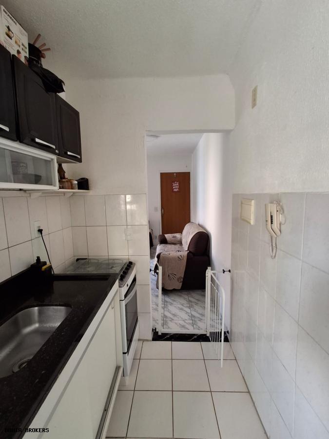 Apartamento à venda com 2 quartos, 45m² - Foto 3