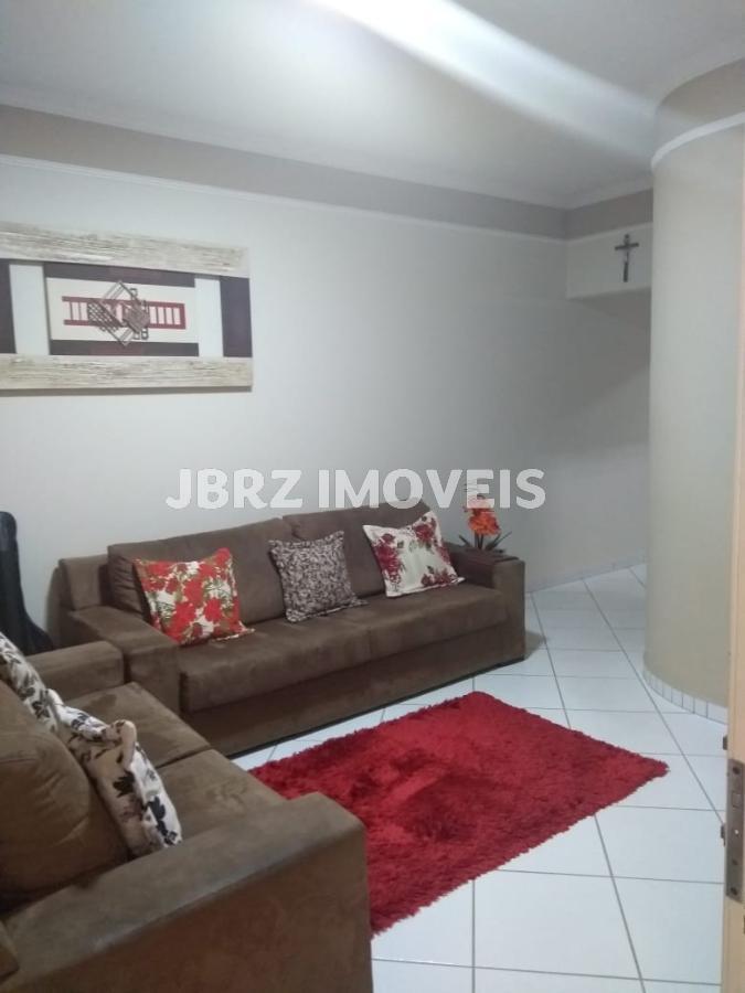 Casa à venda com 3 quartos, 170m² - Foto 4