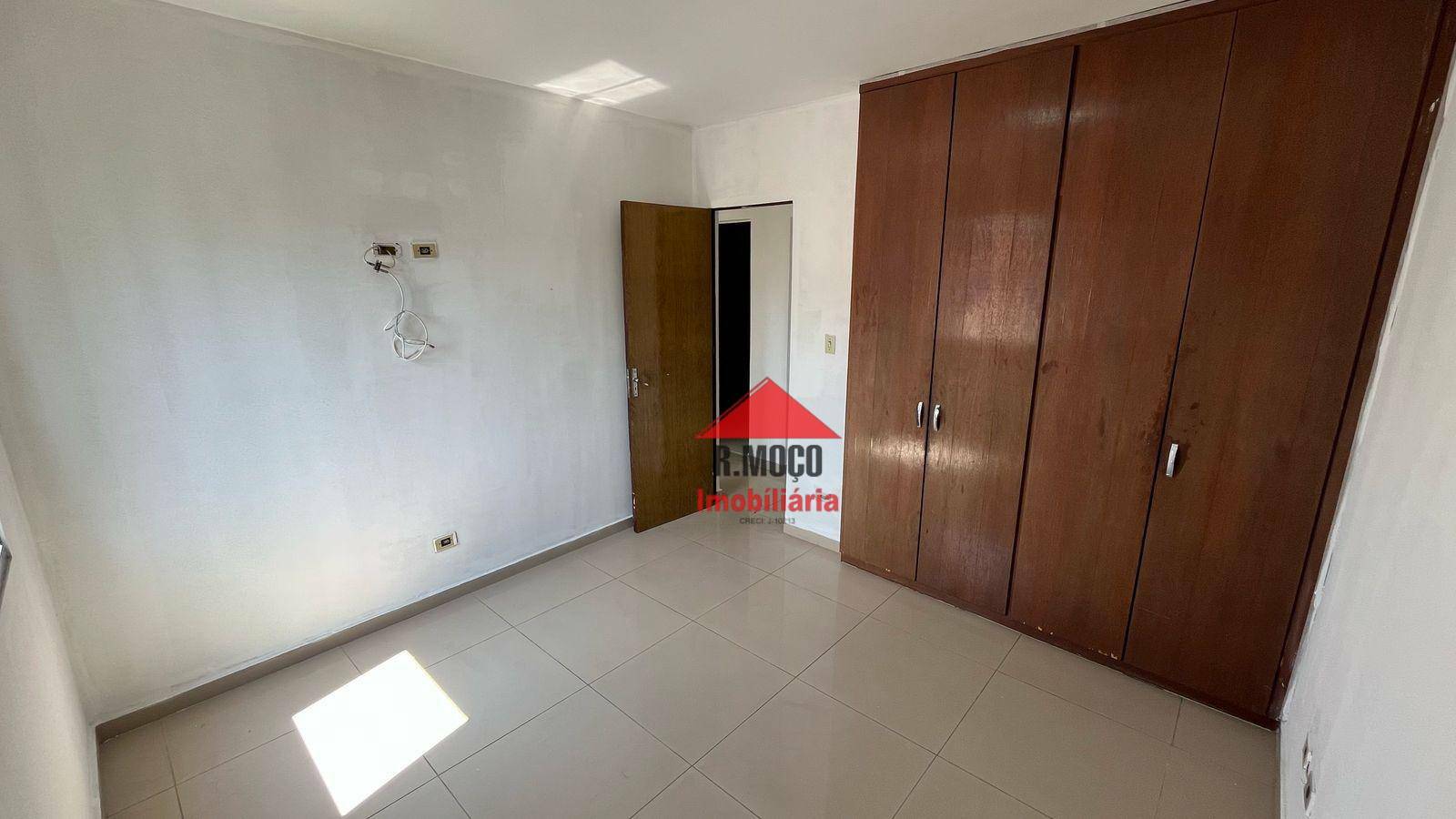 Apartamento para alugar com 3 quartos, 81m² - Foto 18