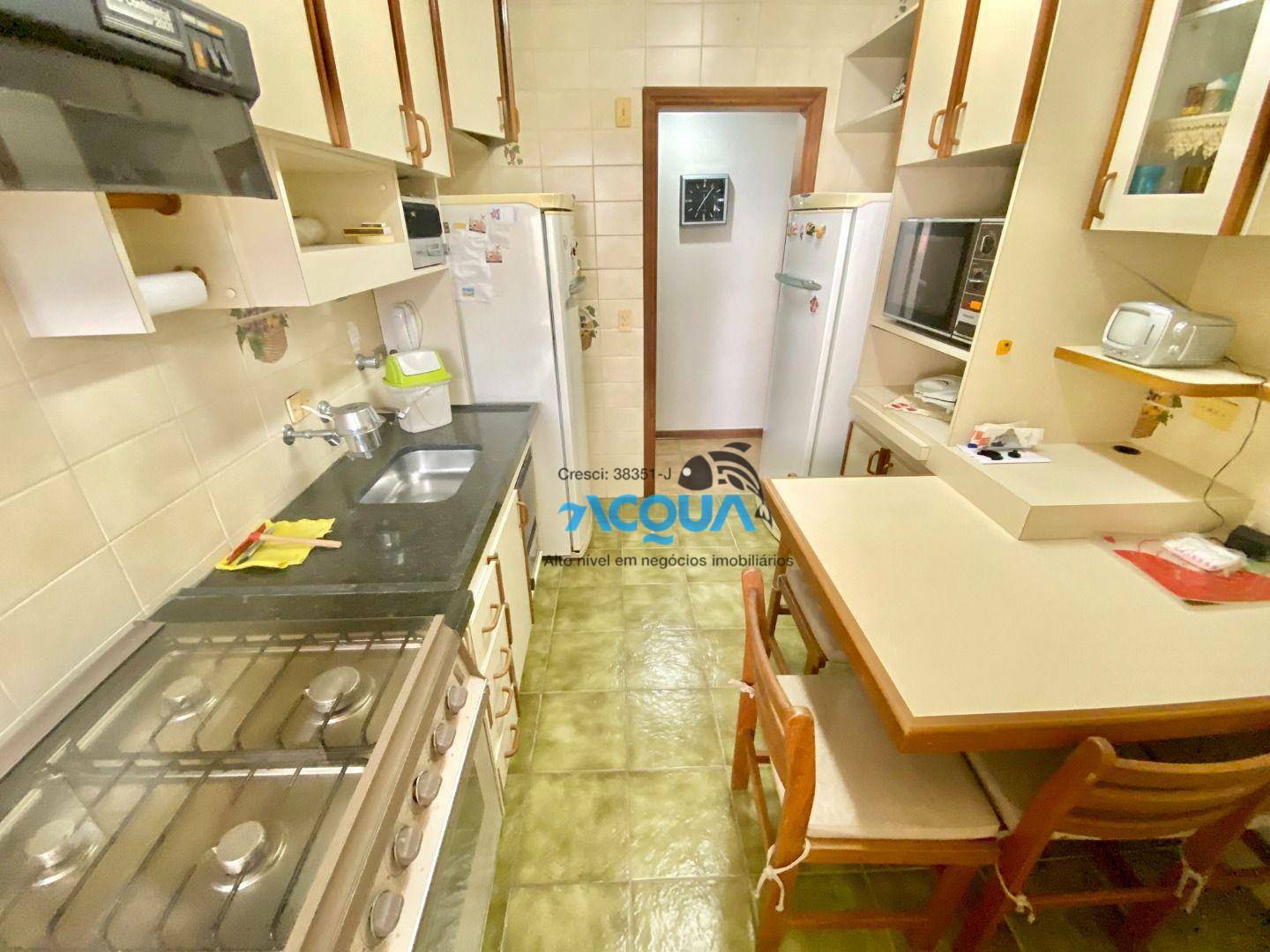 Apartamento à venda com 2 quartos, 85m² - Foto 2