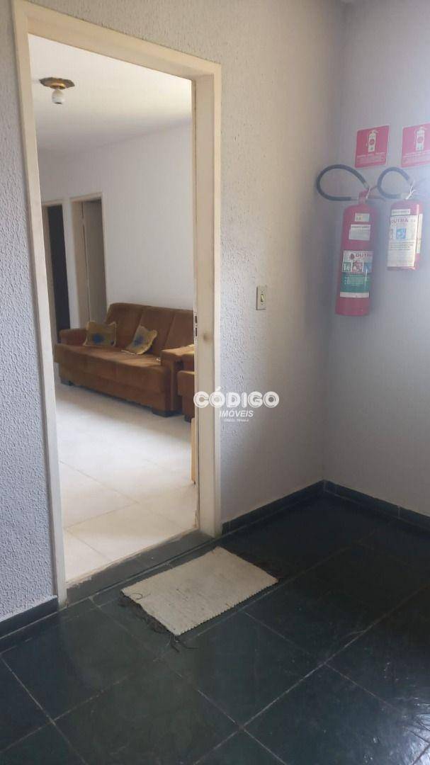 Apartamento à venda com 2 quartos, 58m² - Foto 2