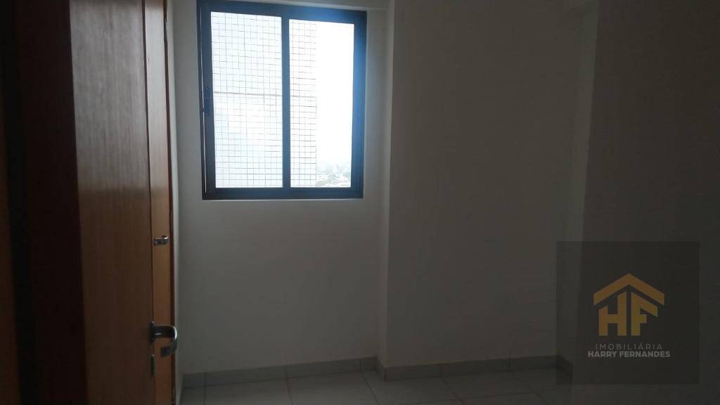 Apartamento à venda com 2 quartos, 66m² - Foto 17