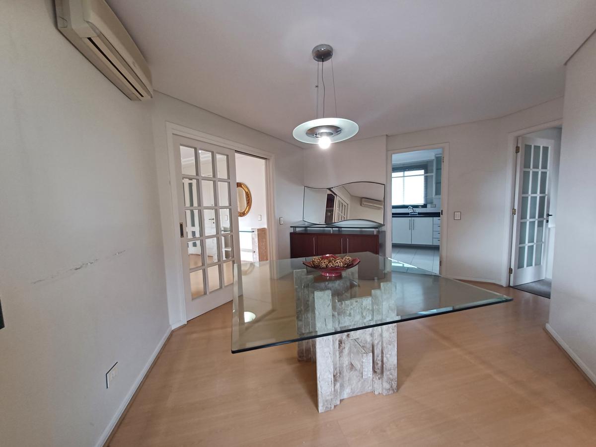 Apartamento à venda com 3 quartos, 150m² - Foto 11