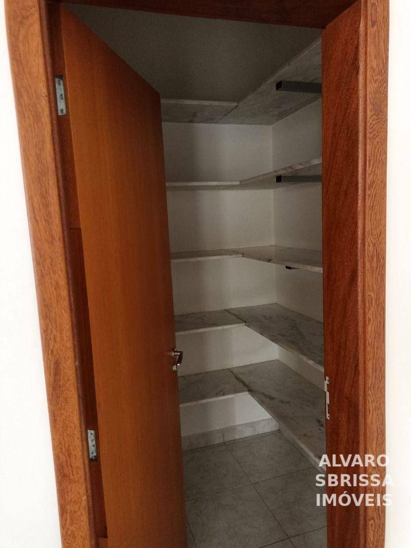 Casa de Condomínio à venda e aluguel com 4 quartos, 300m² - Foto 8