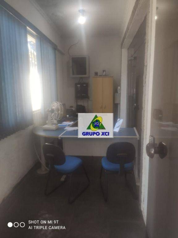 Casa à venda e aluguel com 3 quartos, 400m² - Foto 71
