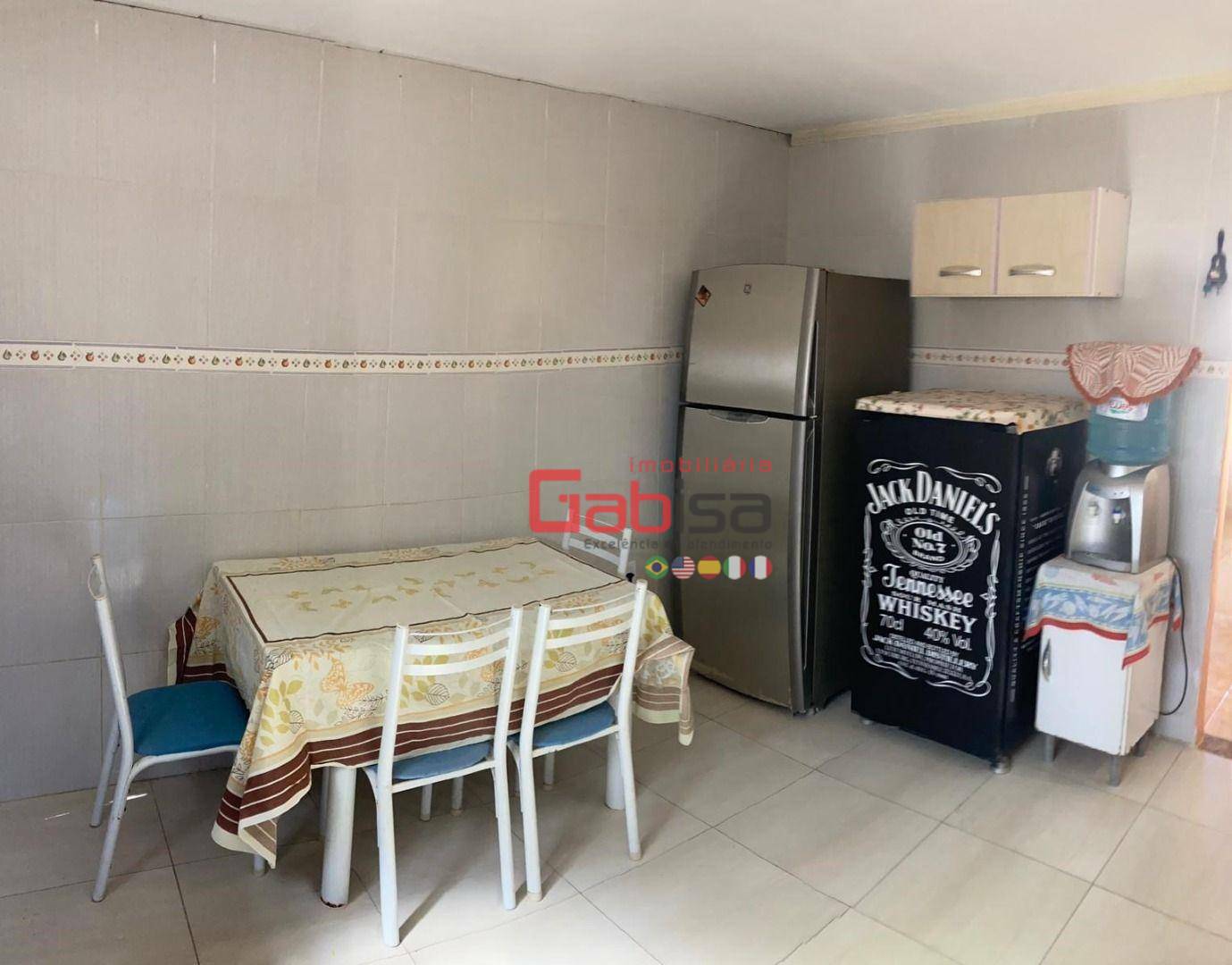 Casa à venda com 2 quartos, 90m² - Foto 11