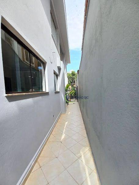 Sobrado à venda e aluguel com 4 quartos, 270m² - Foto 31