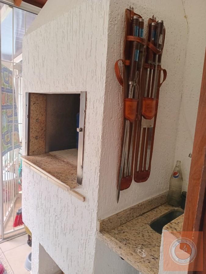 Casa à venda com 2 quartos, 62m² - Foto 22