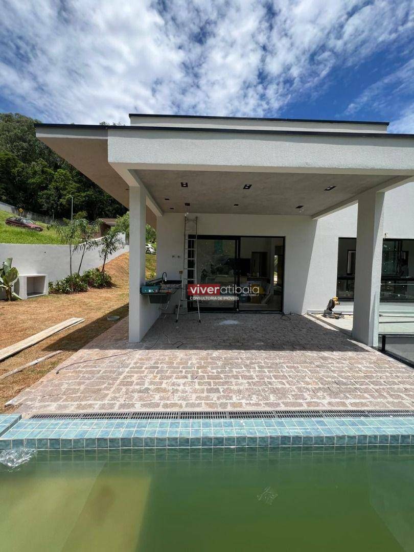 Casa de Condomínio à venda com 3 quartos, 220m² - Foto 1