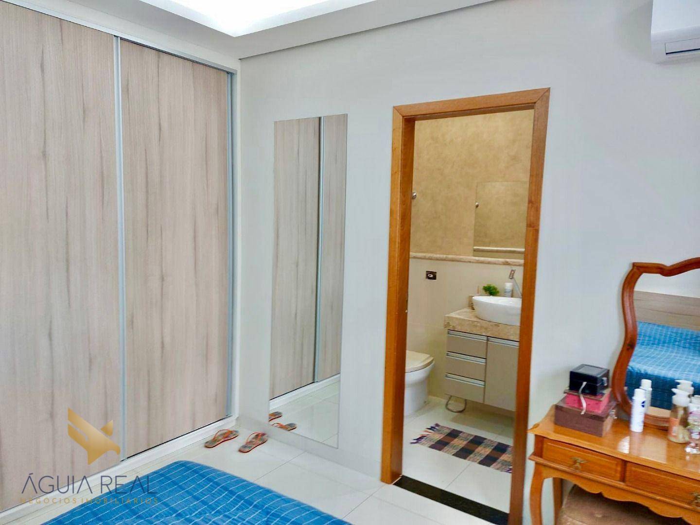 Casa à venda com 3 quartos, 130m² - Foto 13