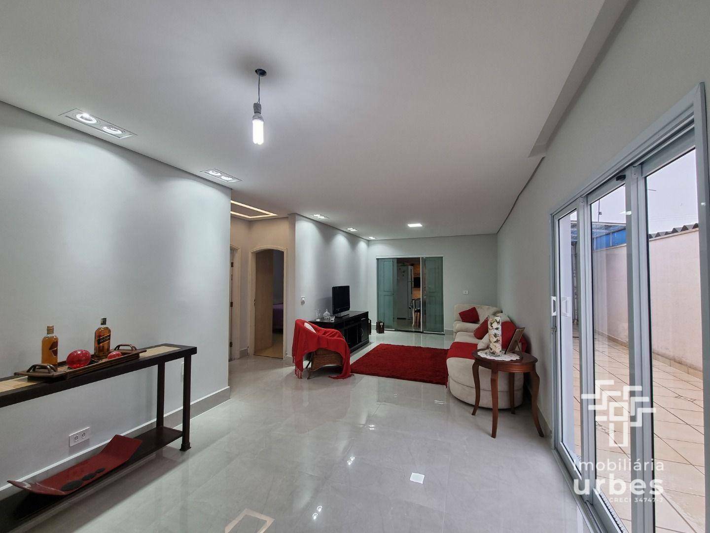 Casa à venda com 4 quartos, 206m² - Foto 3