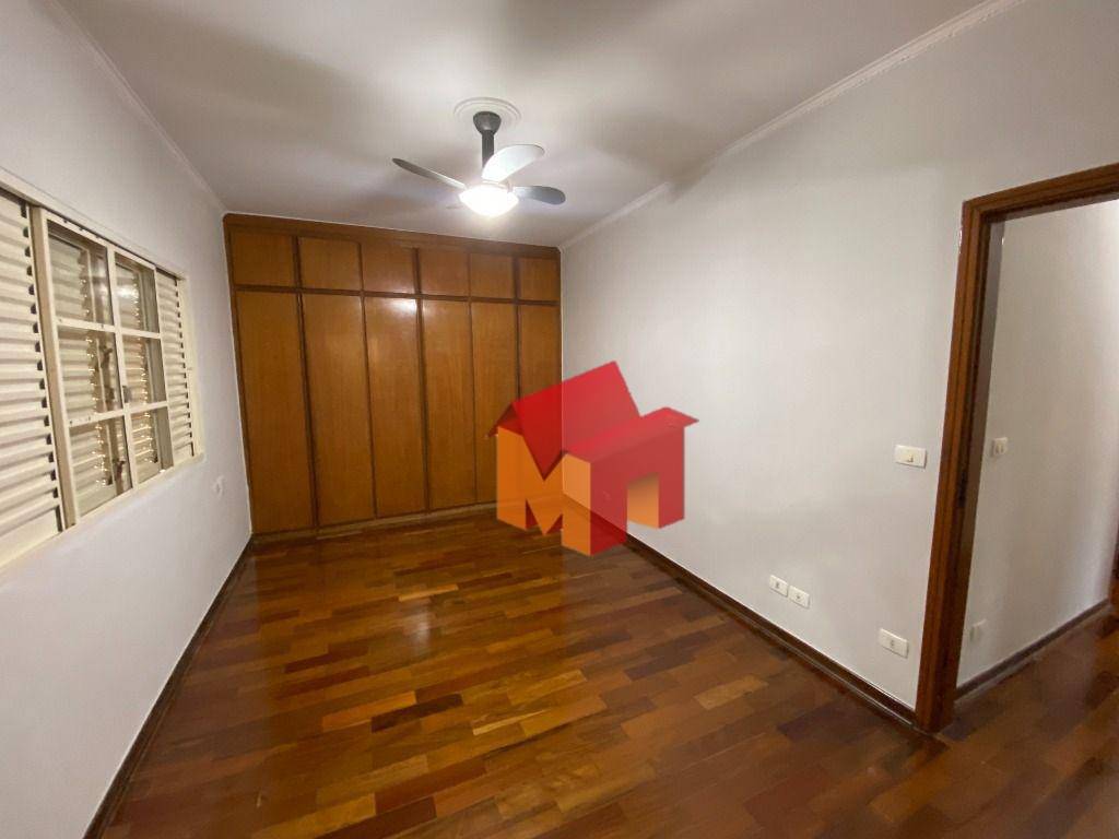 Casa à venda com 3 quartos, 197m² - Foto 14