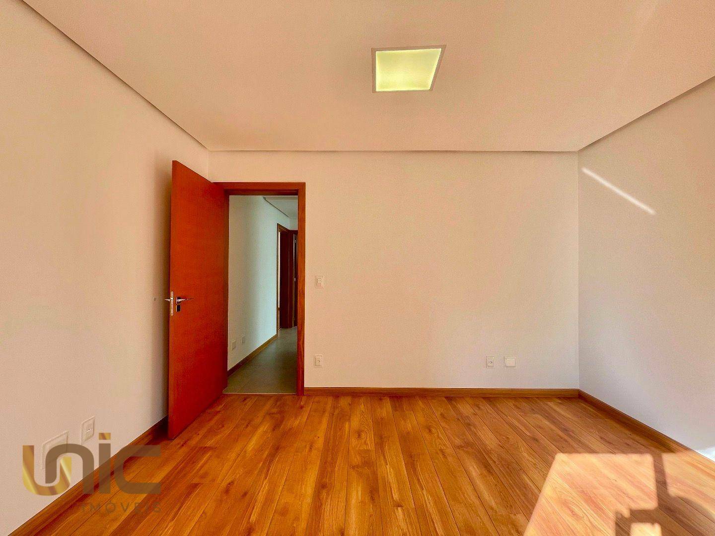 Casa à venda com 3 quartos, 170m² - Foto 17