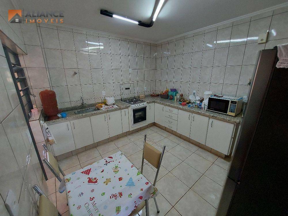 Apartamento à venda com 2 quartos, 89m² - Foto 18